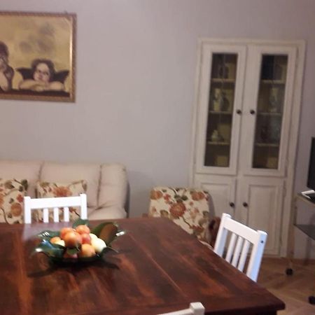 Serenella Apartment لوكا المظهر الخارجي الصورة