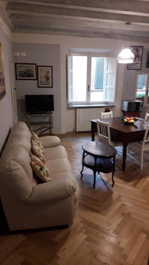 Serenella Apartment لوكا المظهر الخارجي الصورة