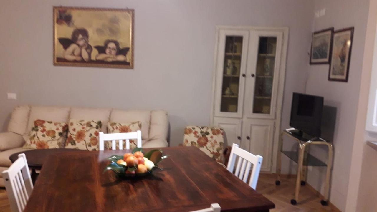 Serenella Apartment لوكا المظهر الخارجي الصورة
